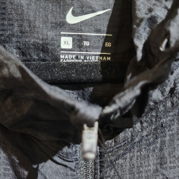 NWT Nike Men's XL Black Dri-FIT Water-Repellant Running Jacket - Picture 4 of 13